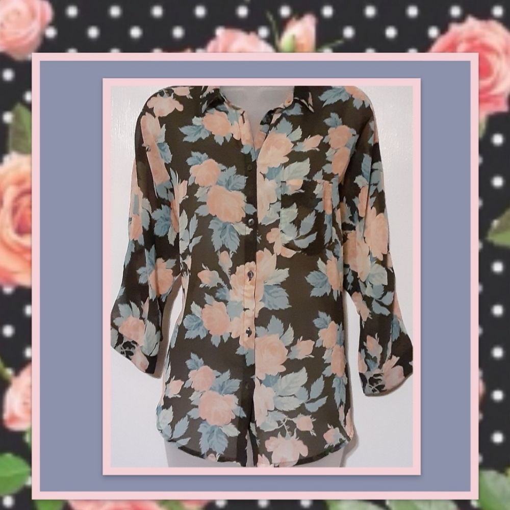 American Eagle Blouse Gray & Peach Medium